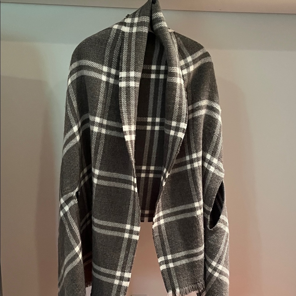 Talbots Gray Plaid Women's Cape Ruana Shawl Wrap Poncho